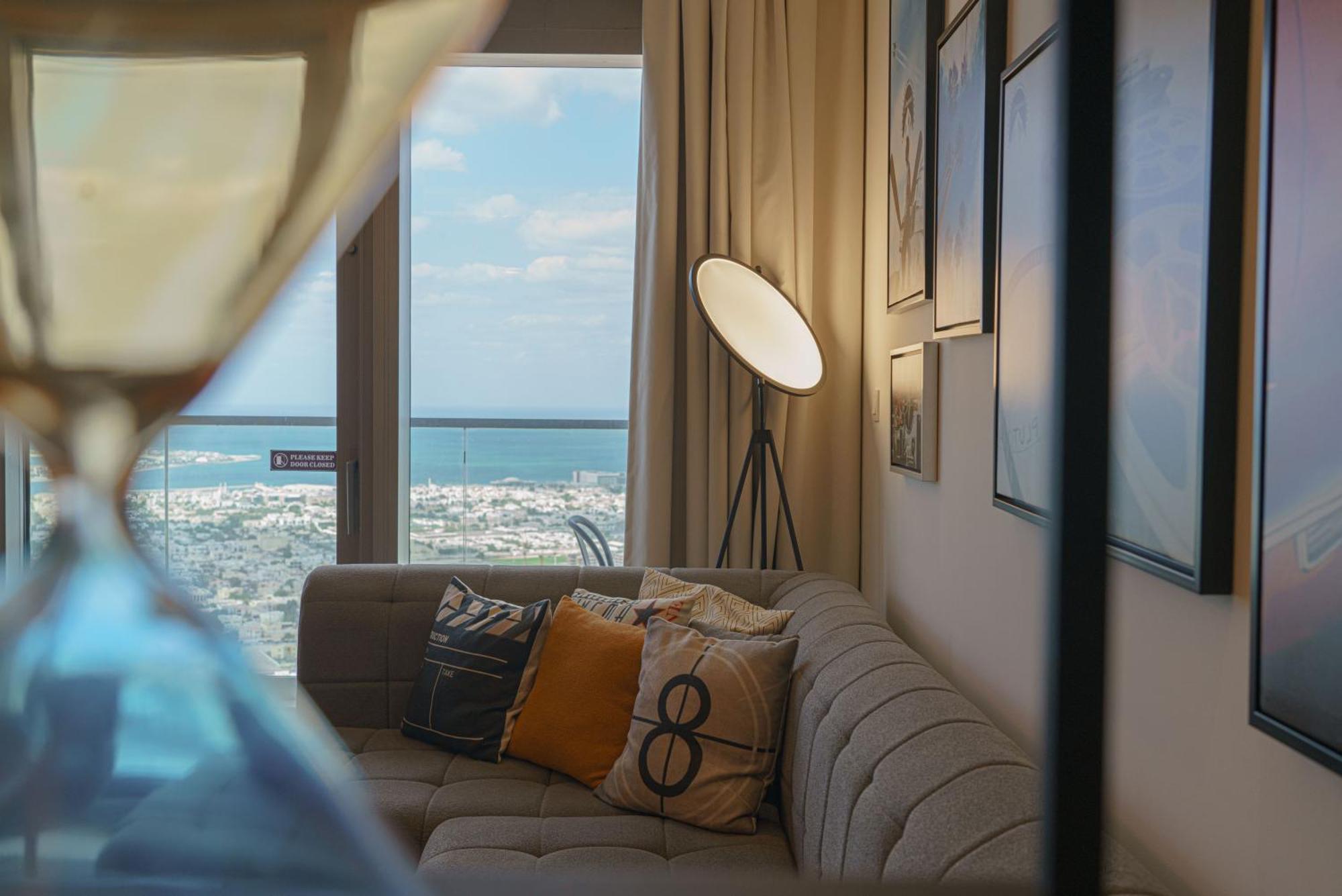 Paramount Tower Hotel And Residences With Infinity Sky Pool Dubai Dış mekan fotoğraf