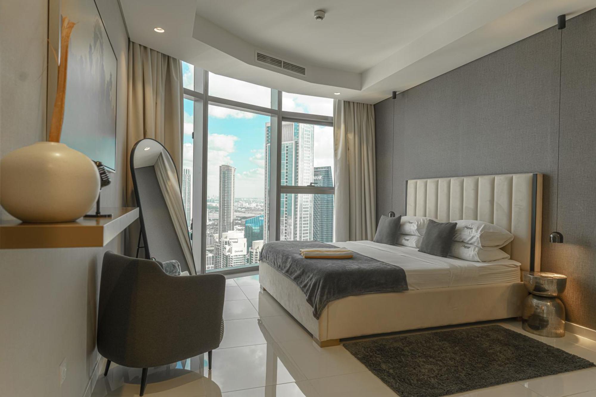 Paramount Tower Hotel And Residences With Infinity Sky Pool Dubai Dış mekan fotoğraf